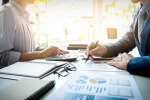 Convert Likes to Leads with a Social Media Influencer Virtual Assistant